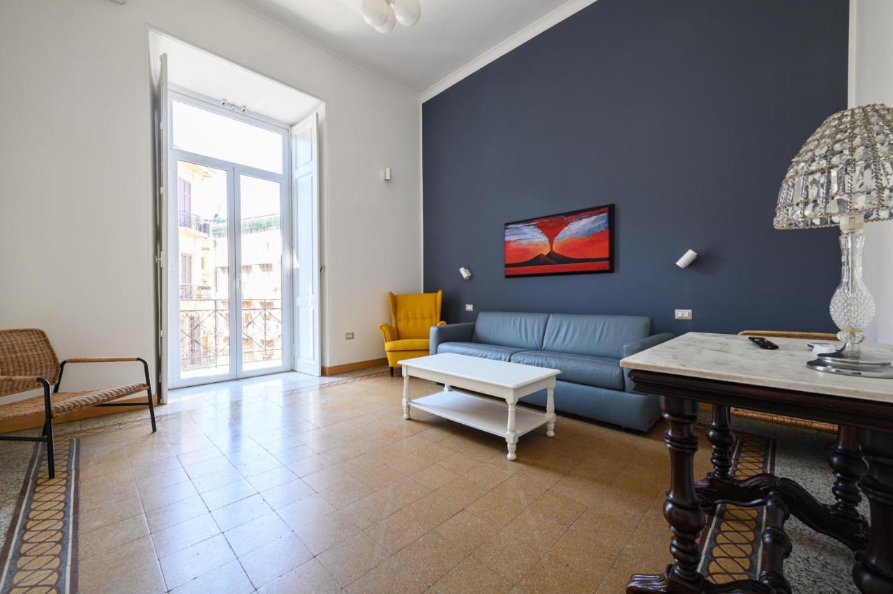 Via Cairoli 60 Apartman Nápoly Kültér fotó