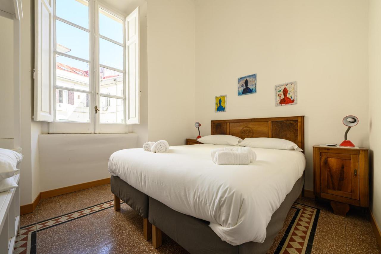 Via Cairoli 60 Apartman Nápoly Kültér fotó