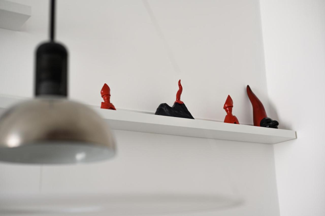 Via Cairoli 60 Apartman Nápoly Kültér fotó
